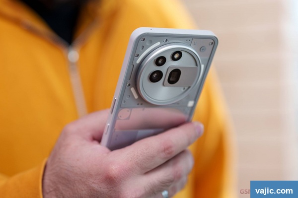 Nothing Phone (3a) Pro